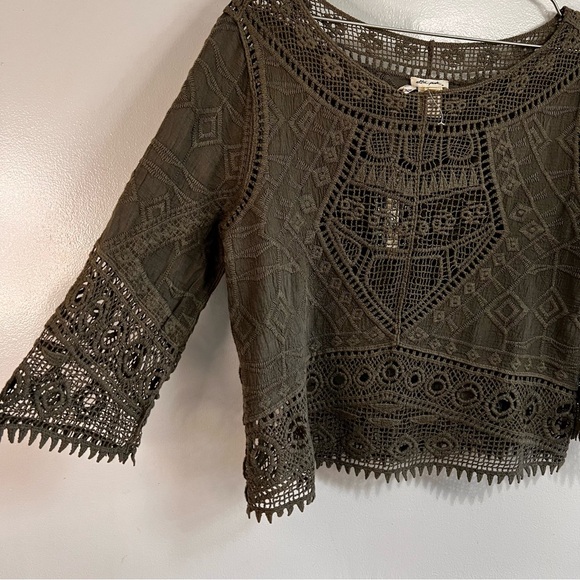 Ultra Pink Crochet Look Knit Top NEW Olive, Lace Accents | Small | Boho Cottage - Picture 8 of 12